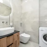 Luxury Sky Jagodno With Jacuzzi Parking & Terrace By Renters Prestige