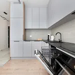 Luxury Sky Jagodno With Jacuzzi Parking & Terrace By Renters Prestige Appartement *