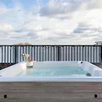 Appartement Luxury Sky Jagodno With Jacuzzi Parking & Terrace By Renters Prestige