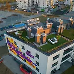 Luxury Sky Jagodno With Jacuzzi Parking & Terrace By Renters Prestige Appartement Wrocław