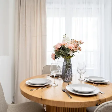 Apartment Luxury Sky Jagodno With Jacuzzi Parking & Terrace By Renters Prestige