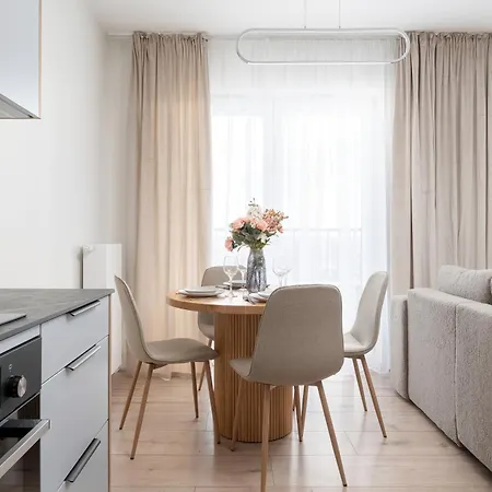 Luxury Sky Jagodno With Jacuzzi Parking & Terrace By Renters Prestige