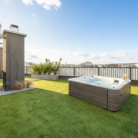 Luxury Sky Jagodno With Jacuzzi Parking & Terrace By Renters Prestige 아파트