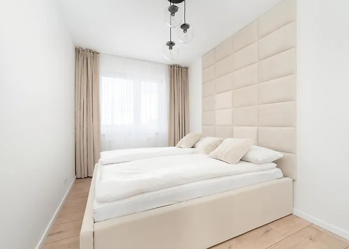 Appartamento Luxury Sky Jagodno With Jacuzzi Parking & Terrace By Renters Prestige